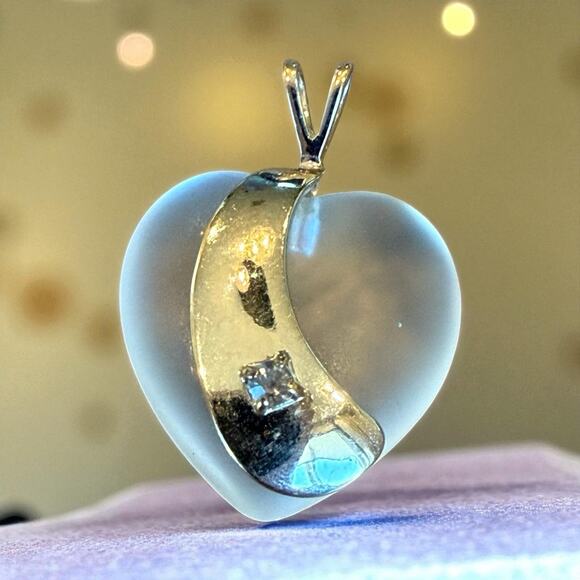 Amway Gold Tone Frosted Glass Heart Pendant With Clear Stone - Picture 7 of 7